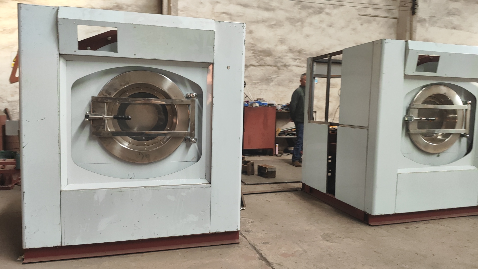 
知名工廠為何選擇珠江洗滌?工業(yè)小型洗衣機與洗滌工廠方案揭秘
