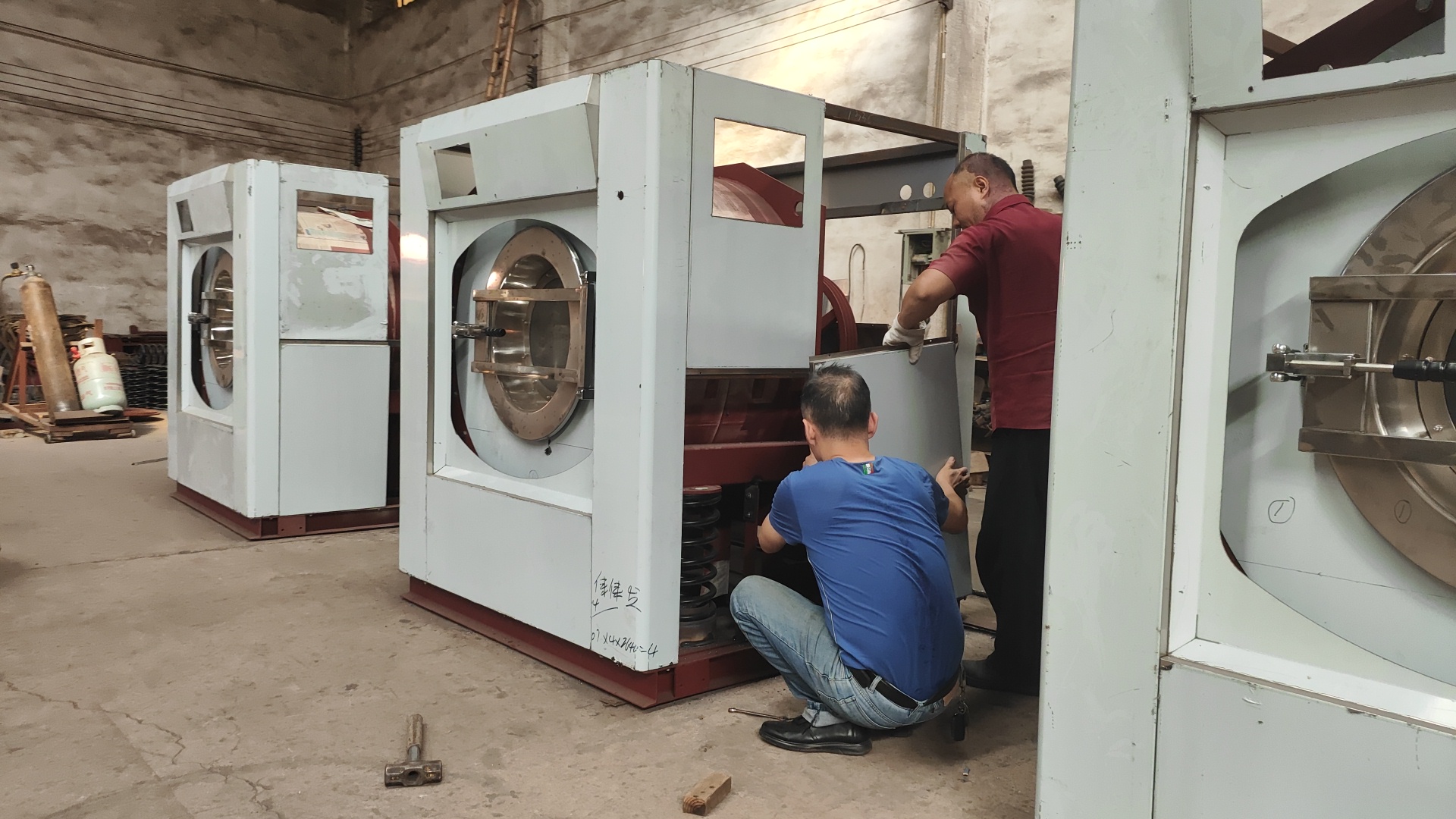 
百家名企為何選擇珠江洗滌工廠？工業(yè)洗衣機(jī)實(shí)力贏得長(zhǎng)期信賴
